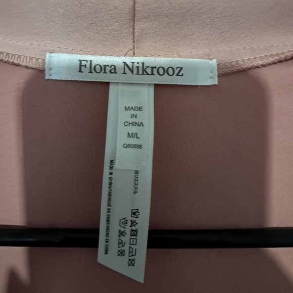 Flora Nikrooz robe medium/ large - Picture 2 of 6